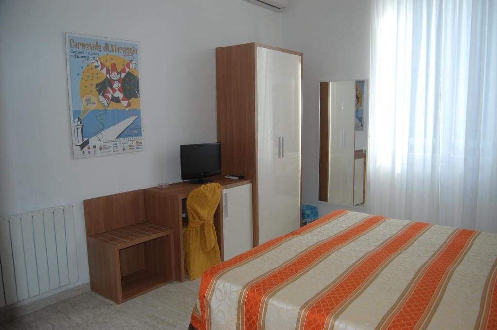 Hotel Derna Viareggio Room photo